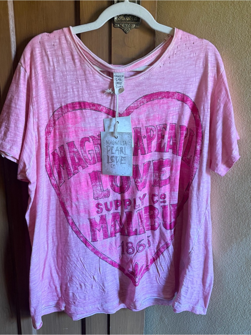 Pearl Magnolia Malibu Tee soft pink & hot New never worn W/Magnolia Tag only O/S - Picture 9 of 9